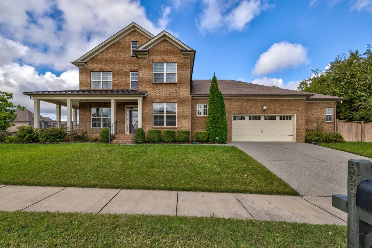 629 Westcott Ln - Photo 1