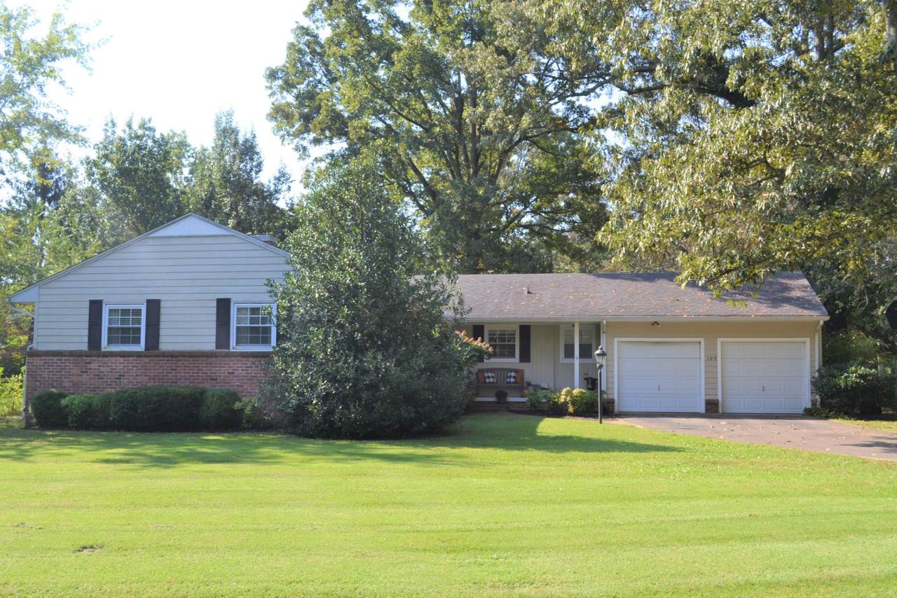 105 Southwood Ln - Photo 1