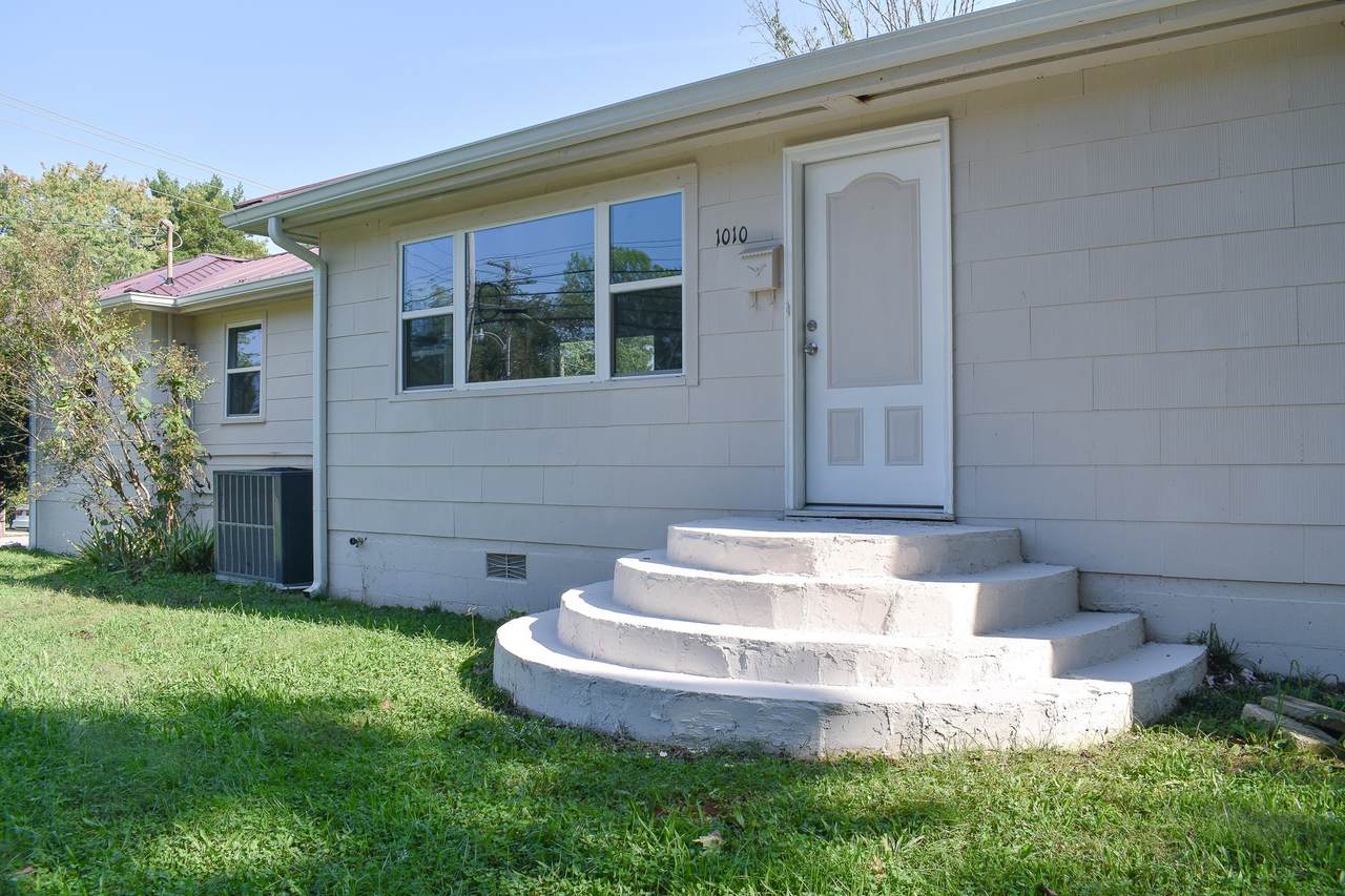 1010 N High St - Photo 1