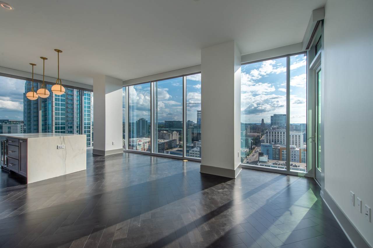 1616 West End Avenue - Photo 1
