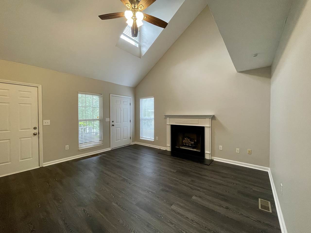 119 Homestead Pl - Photo 1