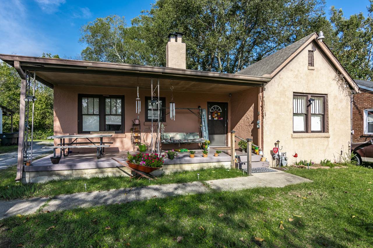 3725 Hilltop Ln - Photo 1