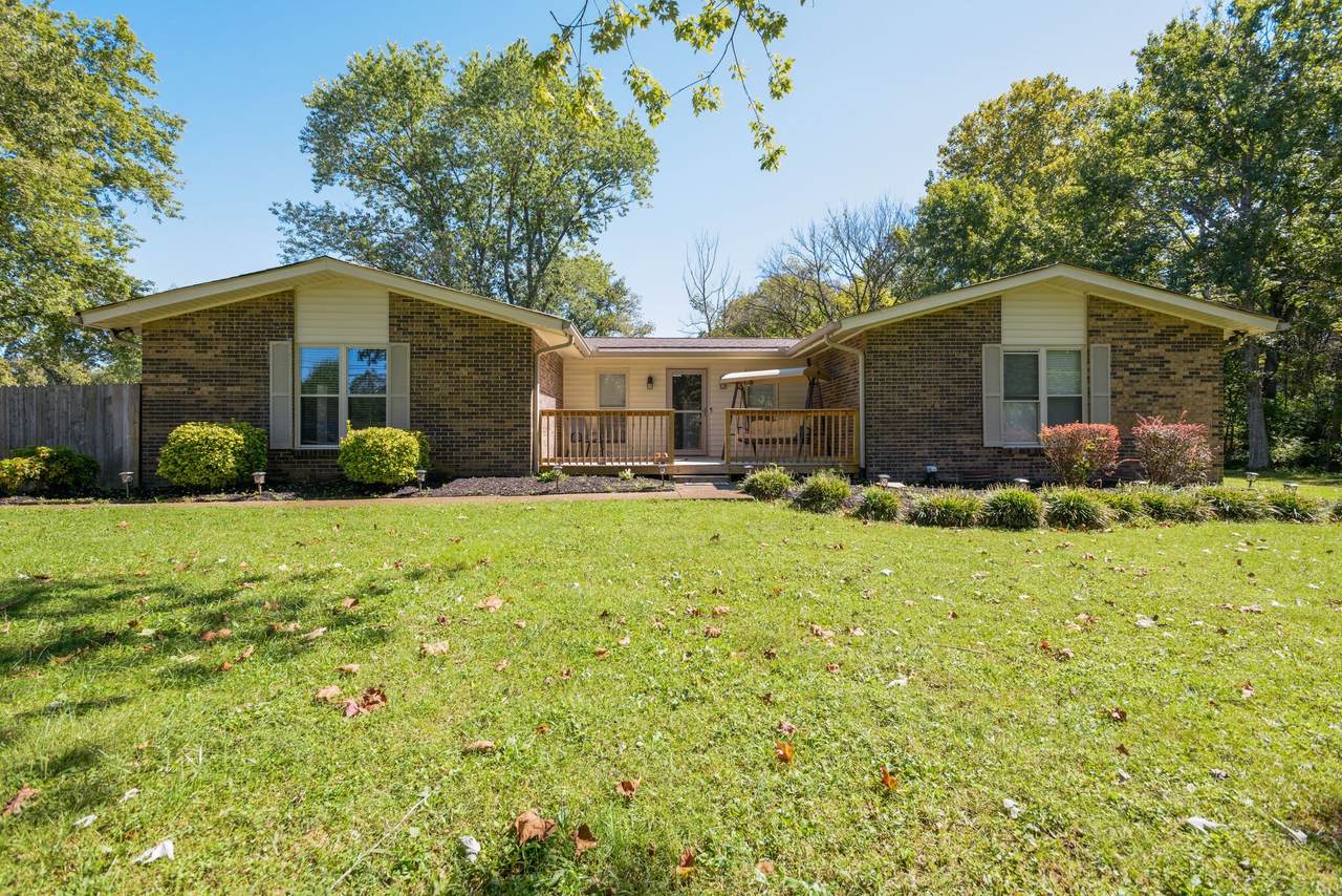 107 Pascal Dr - Photo 1