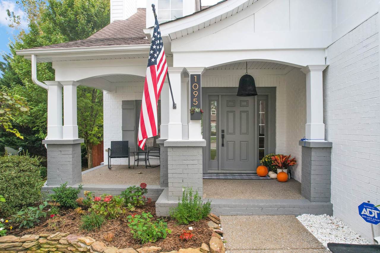 1095 Achiever Cir - Photo 1