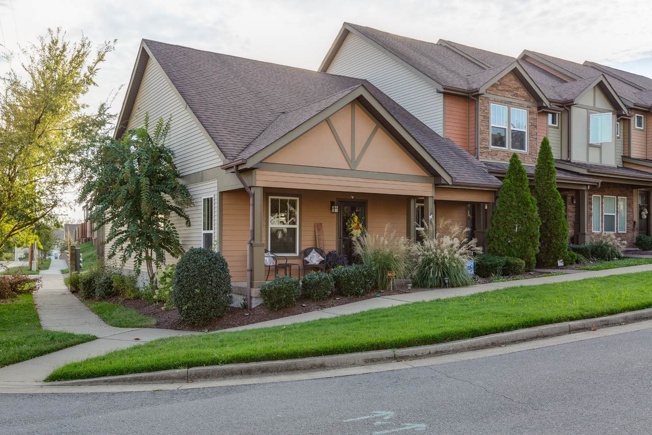1838 Isabelle Ct - Photo 1
