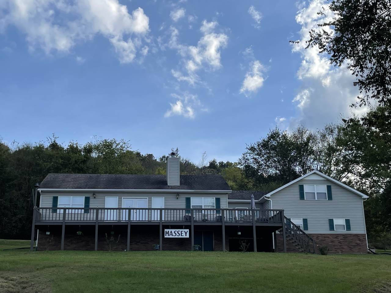 550 Sullivan Bend Rd - Photo 1