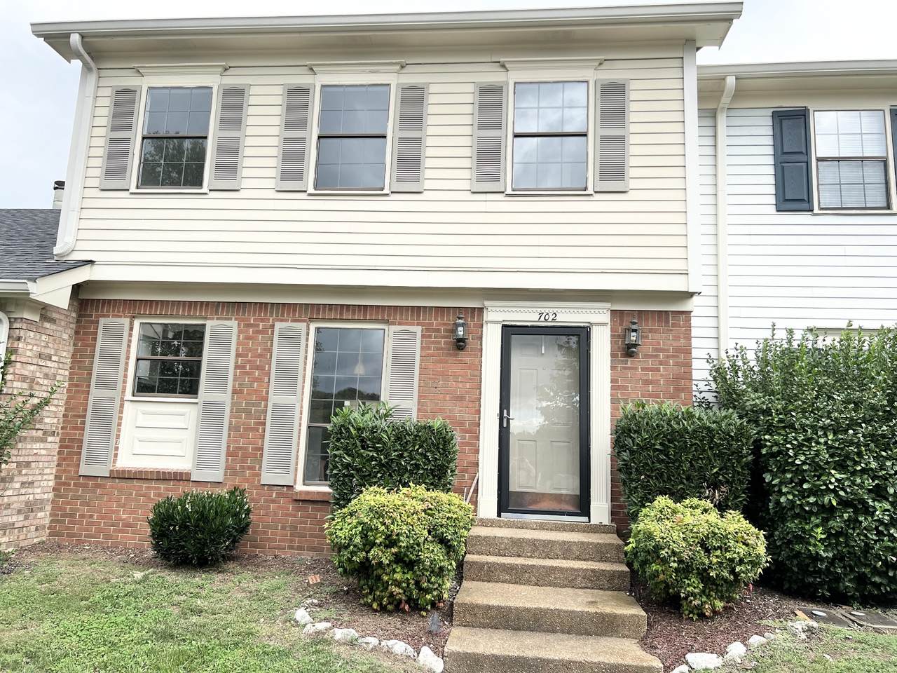 702 Brentwood Pointe - Photo 1