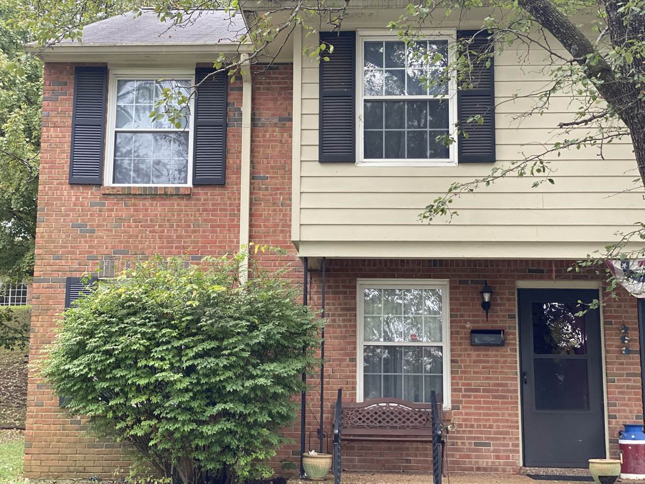 5510 Country Dr - Photo 1