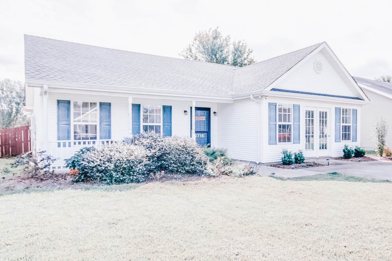 2715 Oxford Hall Ave - Photo 1