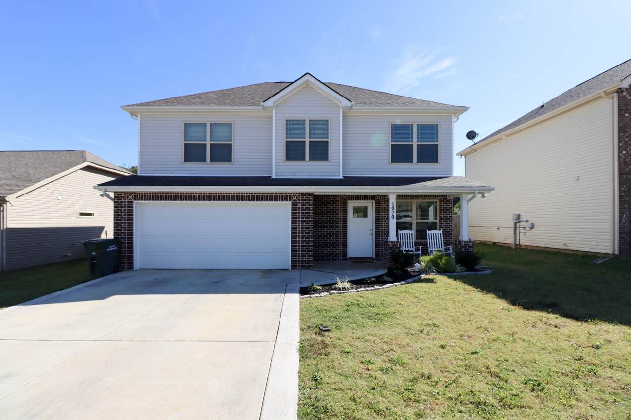 1070 Berra Dr - Photo 1