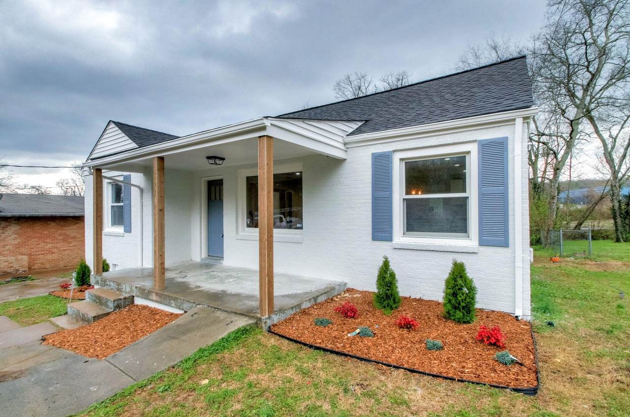 613 Youngs Ln - Photo 1