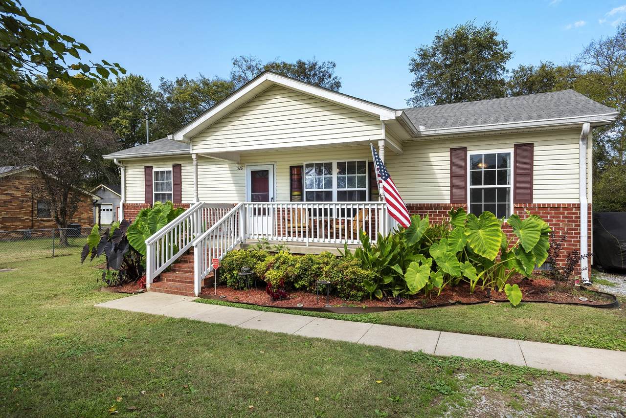 526 Lincoln Dr - Photo 1