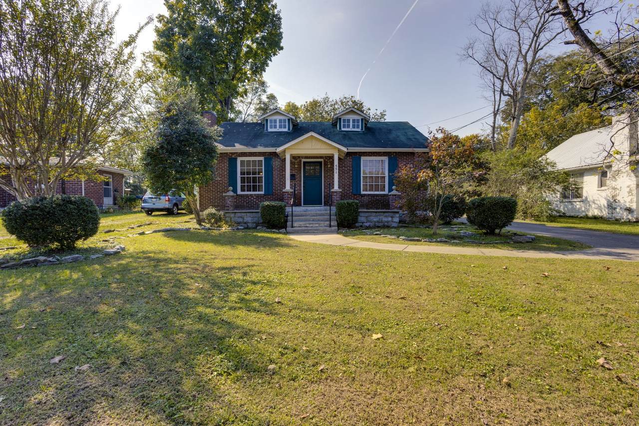 551 E Eastland St - Photo 1