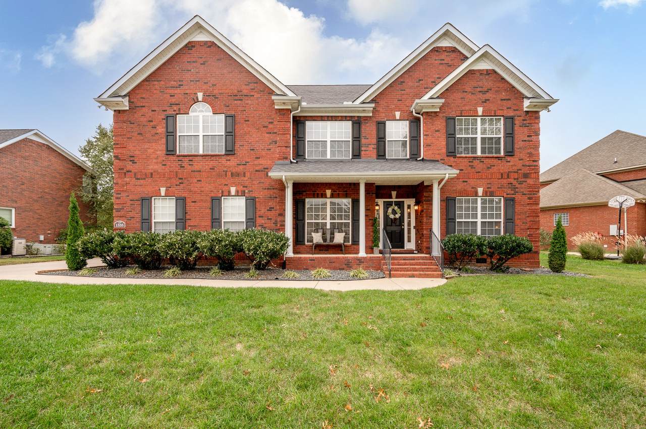 1338 Dunraven Dr - Photo 1
