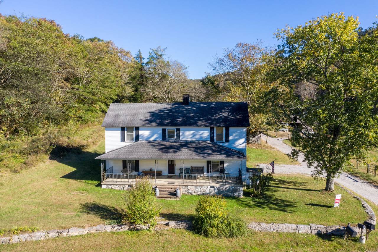 3039 Pigg Hollow Rd - Photo 1