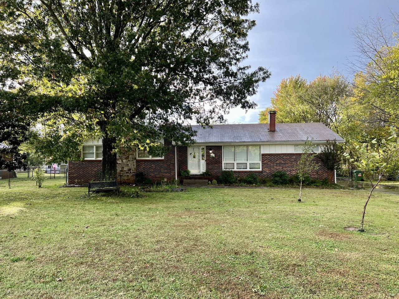 6333 Lee Ave - Photo 1