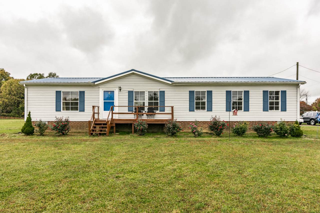 128 E Biggs Rd - Photo 1