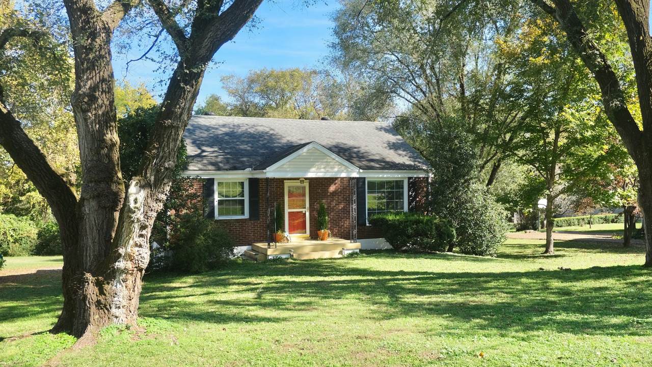 2245 Berrywood Rd - Photo 1
