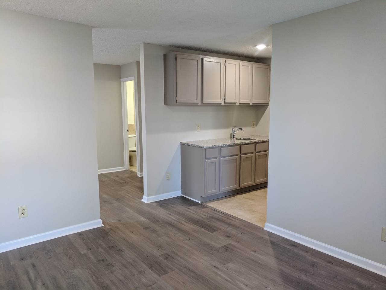 3188 Parthenon Ave - Photo 1