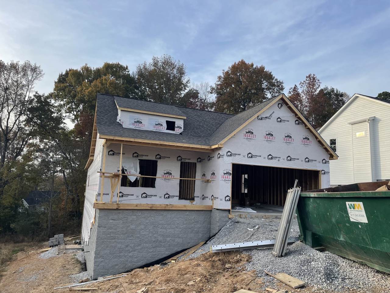 1020 Stonebrook Dr - Photo 1