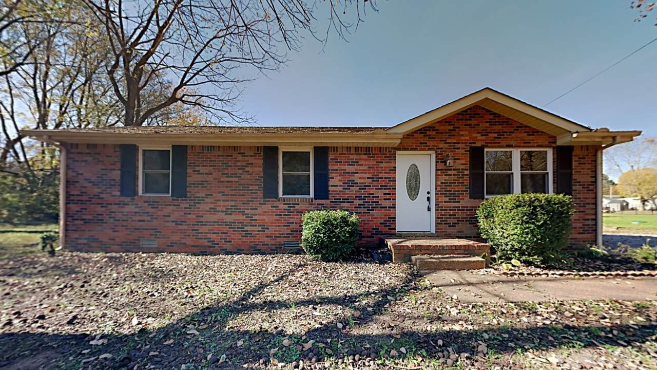 1223 Main St - Photo 1