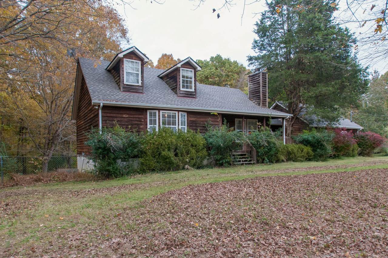 1050 Treanor Springs Rd - Photo 1