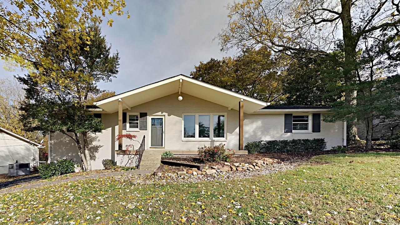 7414 Bridle Dr - Photo 1