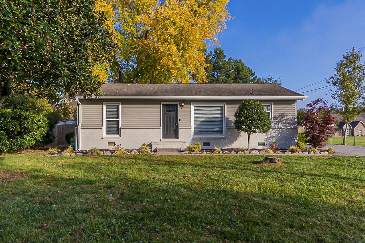 1002 River Barfield Rd - Photo 1