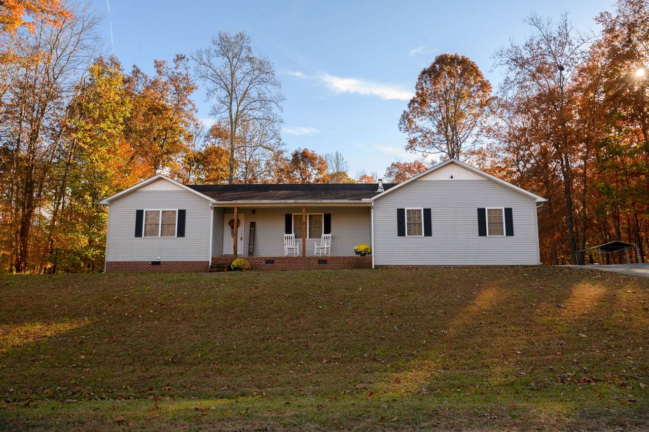 300 Caldwell Dr - Photo 1