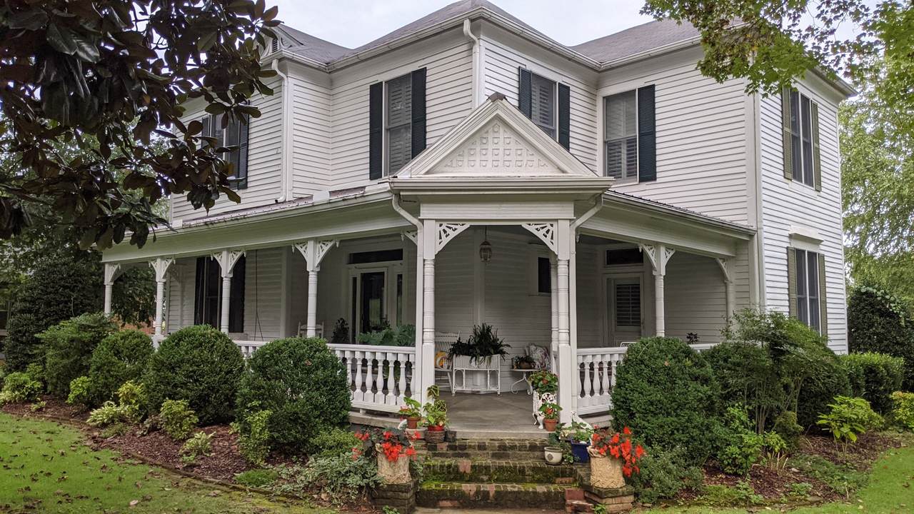 601 Mulberry Ave - Photo 1