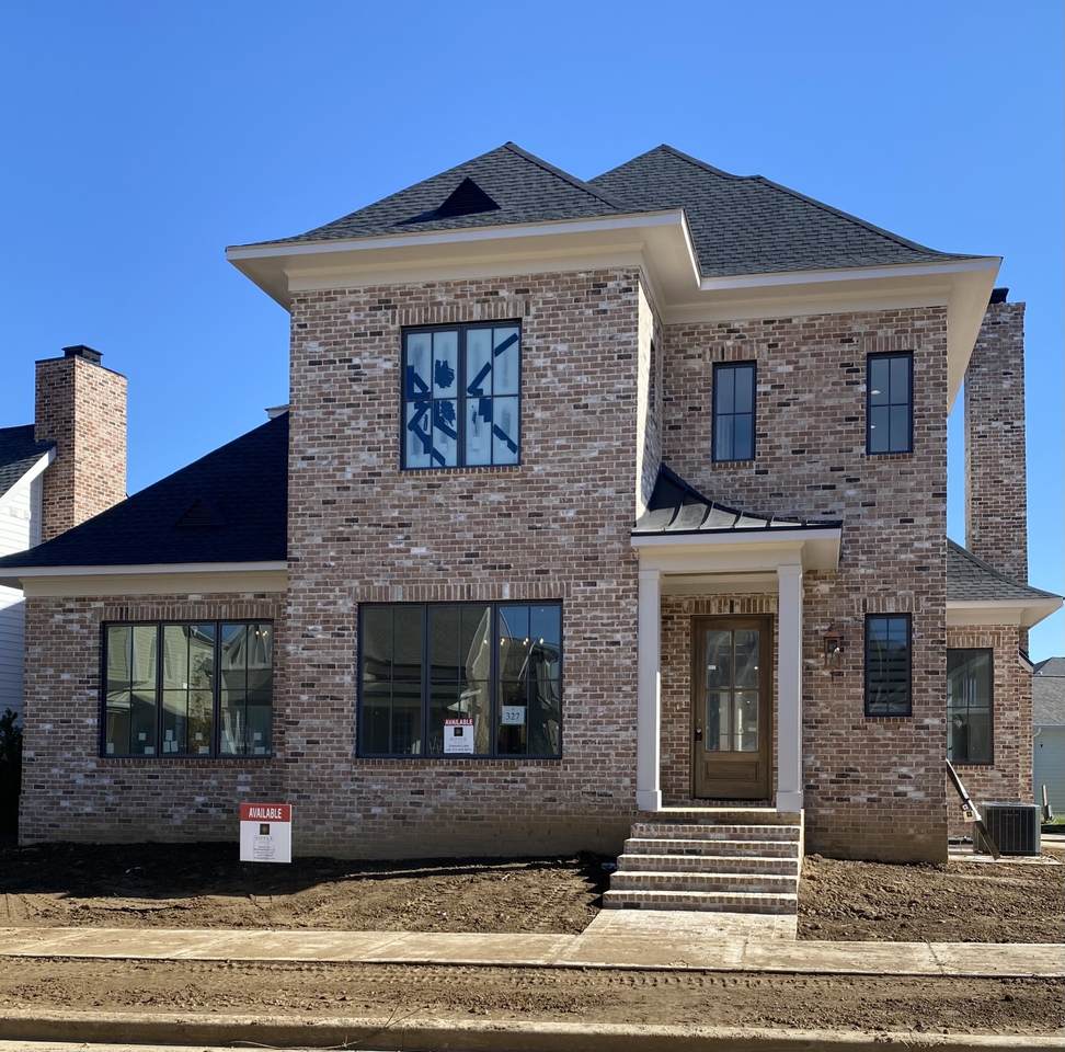 723 Webster St - Photo 1