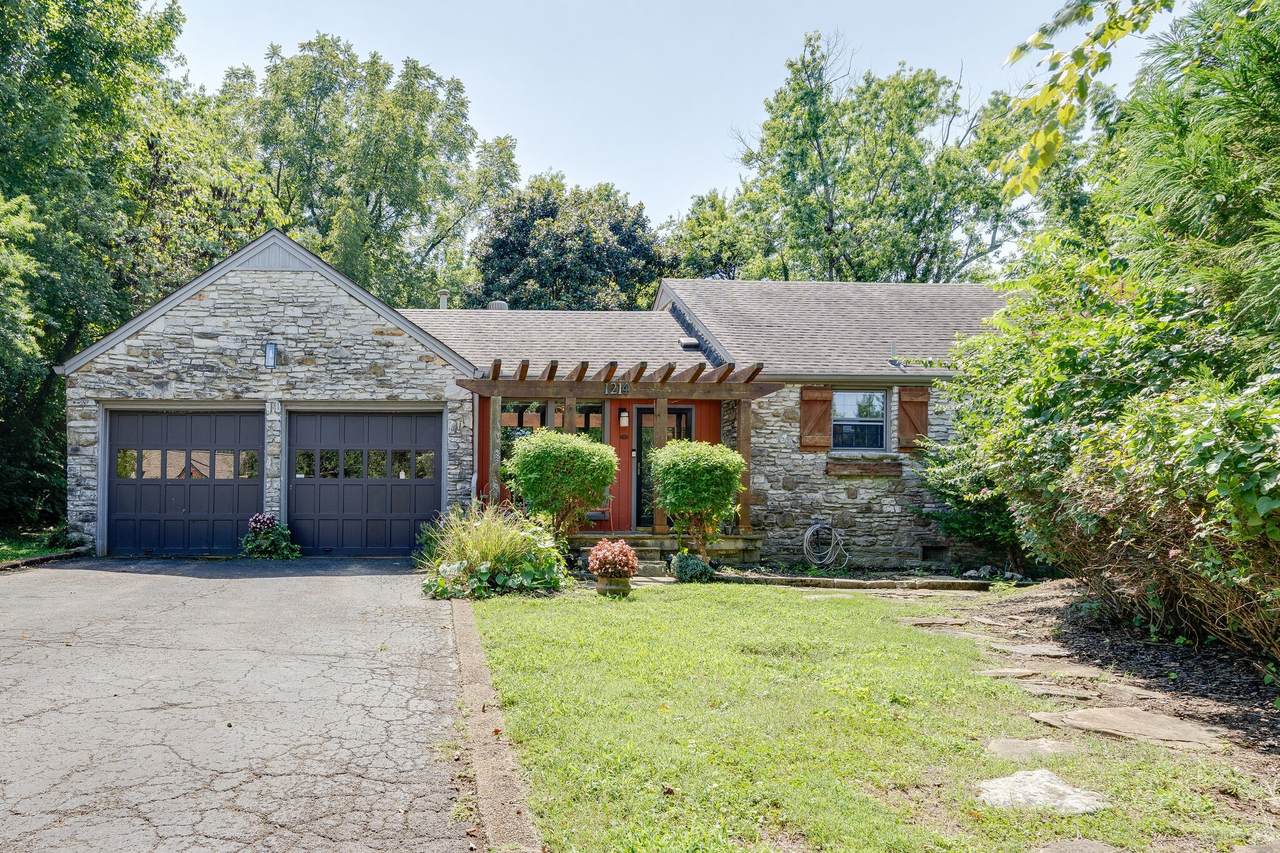 1214 Stratford Ave - Photo 1