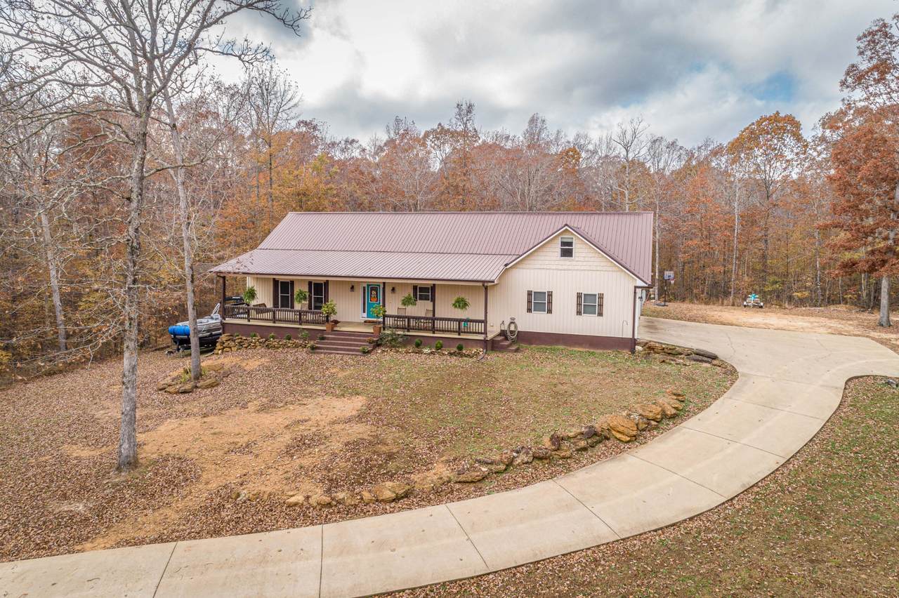 380 Beaver Ln - Photo 1