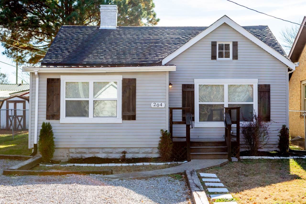 204 17th Ave - Photo 1