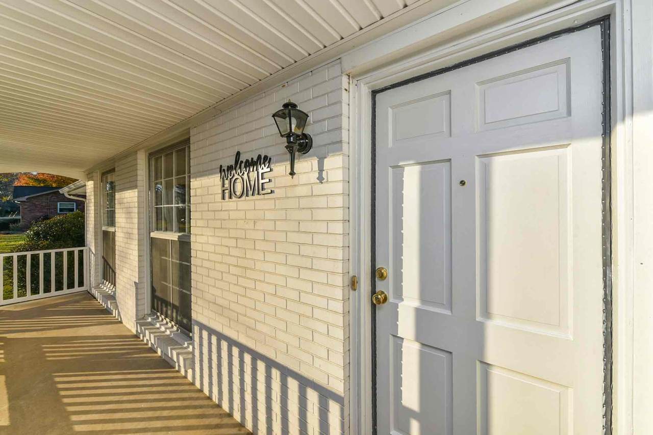 169 Cherokee Rd - Photo 1