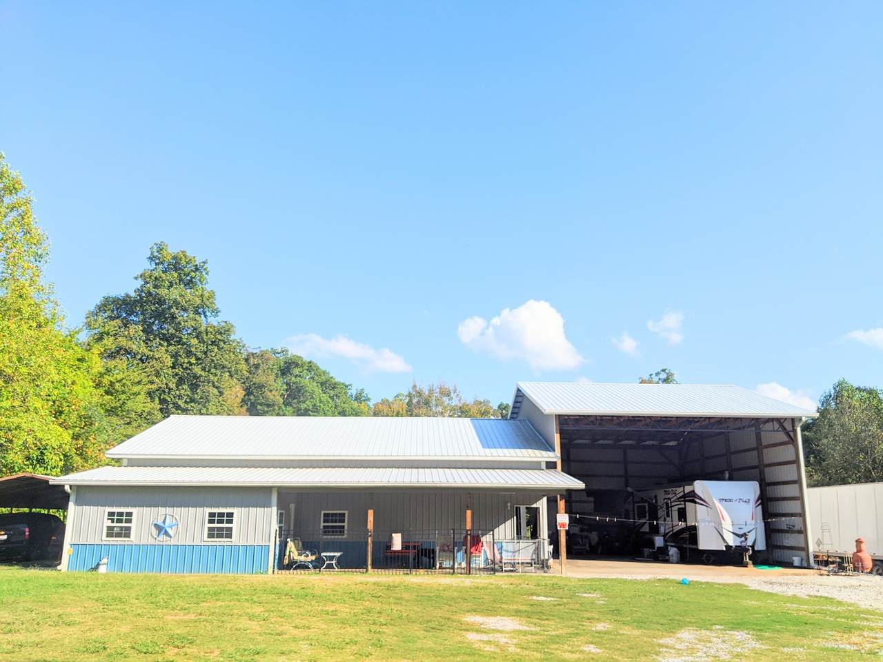 381 W Shellsford Rd - Photo 1