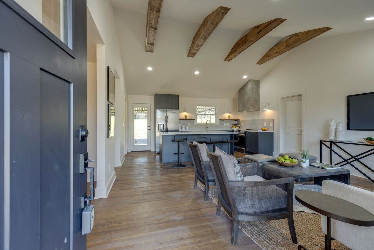 435 Brewer Dr - Photo 1