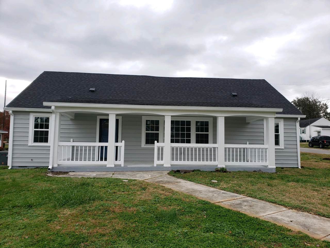 404 Montgomery Street - Photo 1