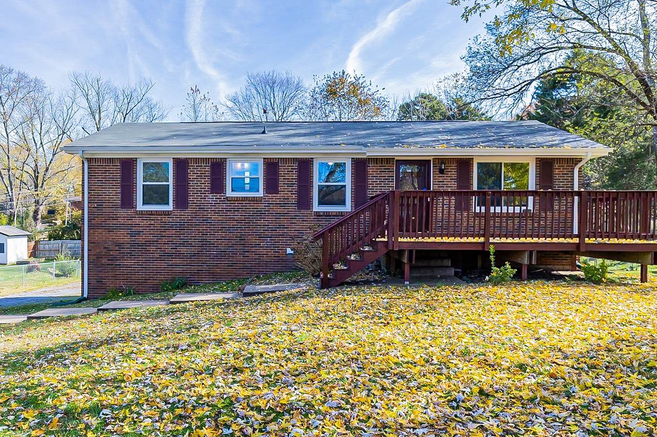 404 Jordan Rd - Photo 1