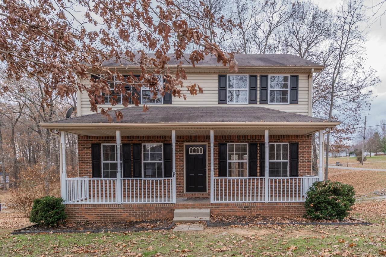1011 Summer Ln - Photo 1