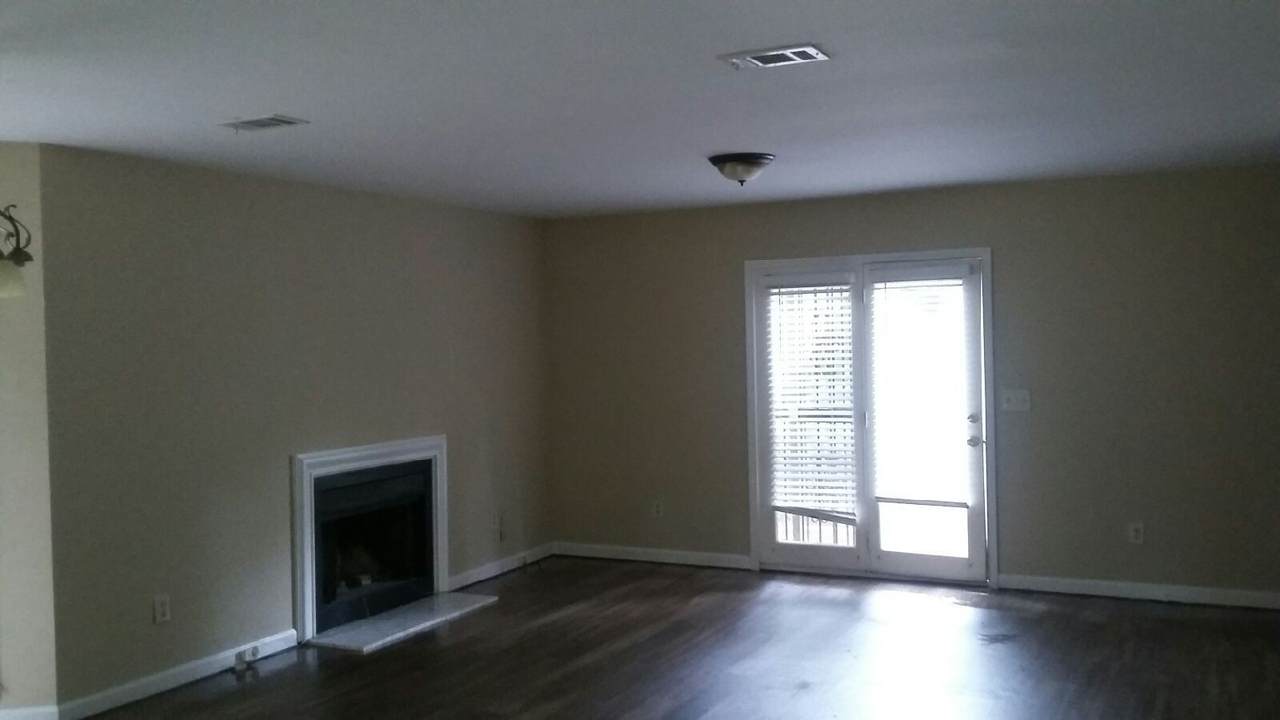 3325 Lealand Ln - Photo 1