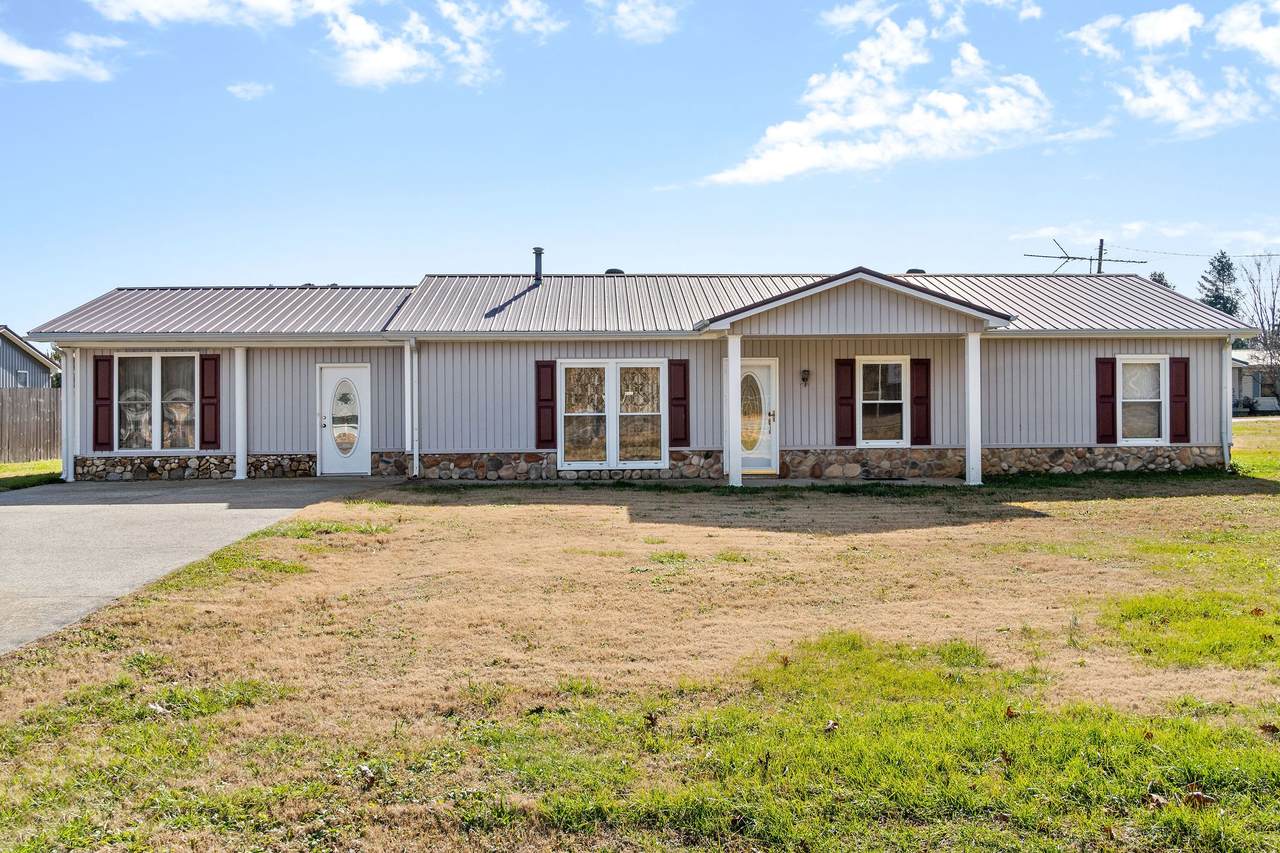 752 Hwy 13 - Photo 1