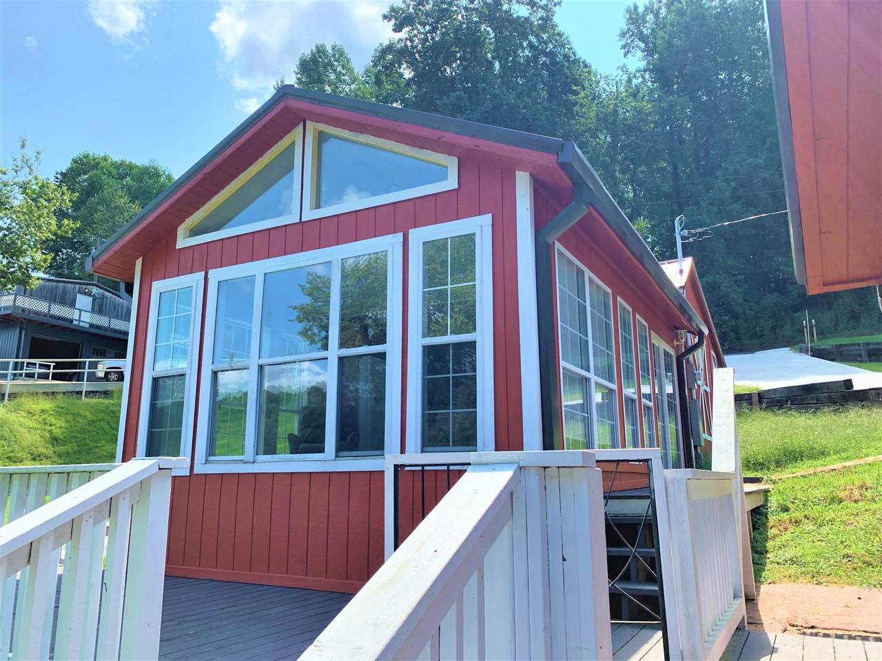 550 Shasteen Hollow Rd - Photo 1