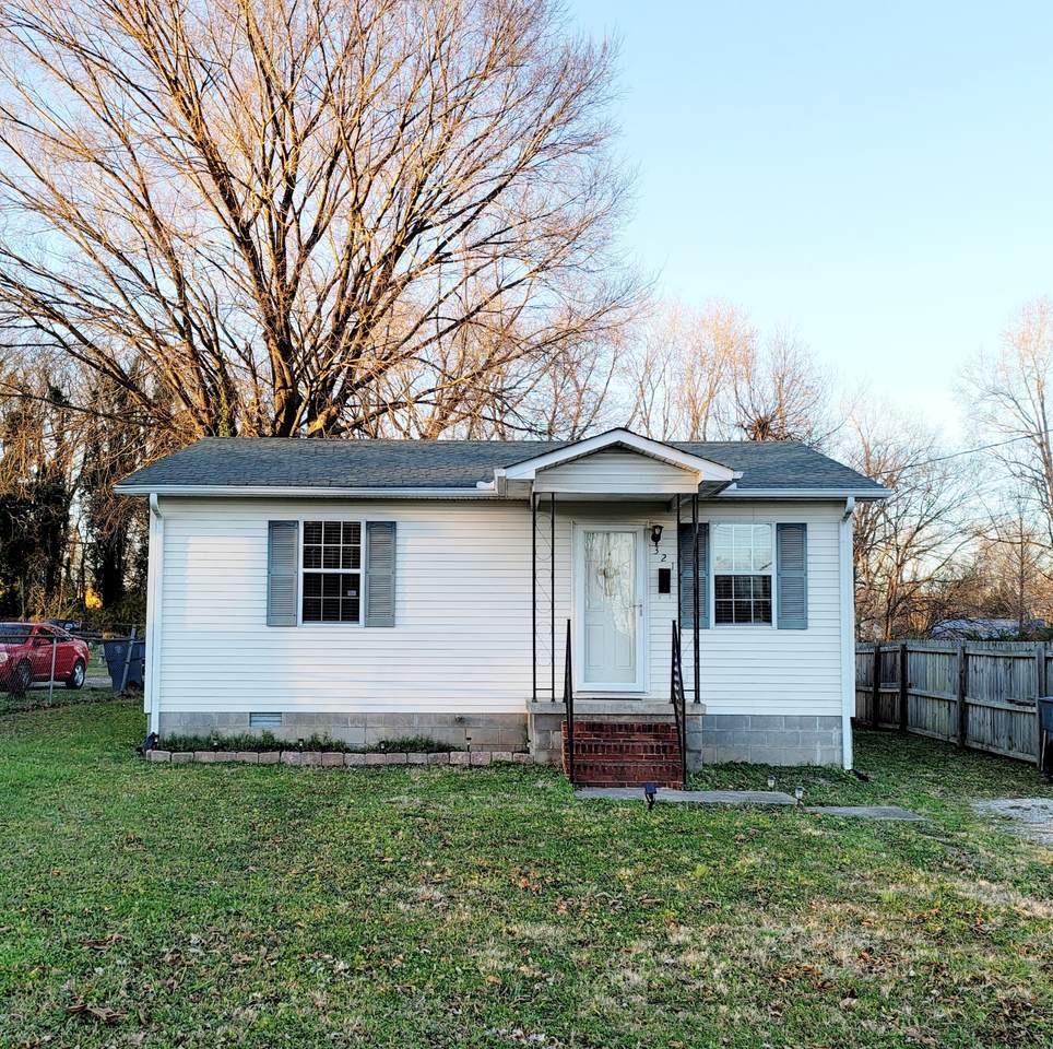 321 Winding Way - Photo 1
