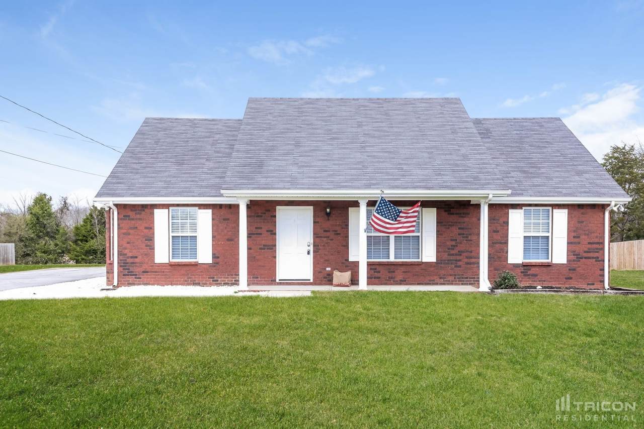 2819 Ridgewood Dr - Photo 1