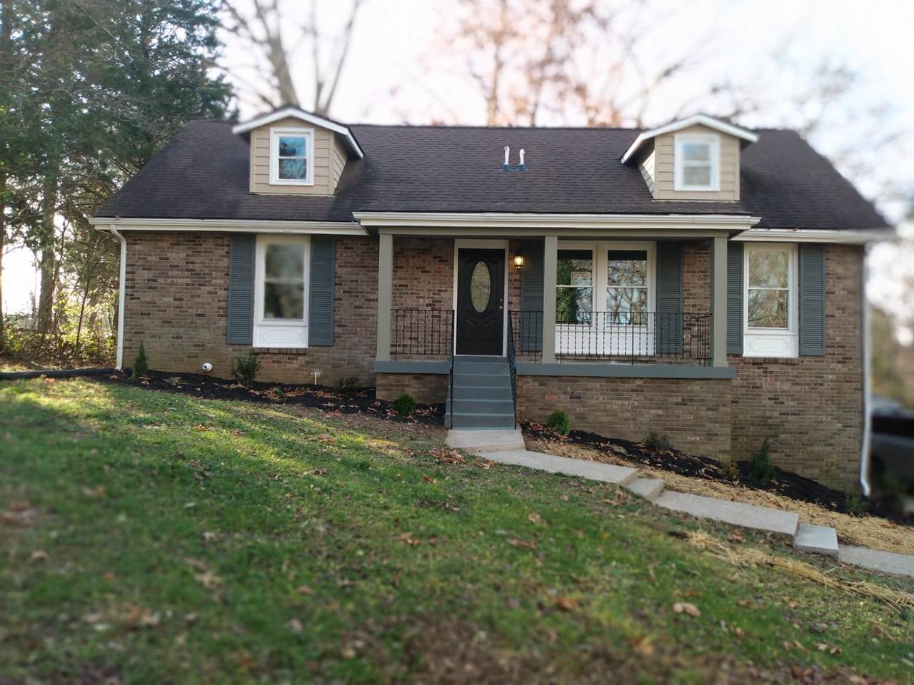 1270 Jostin Dr - Photo 1
