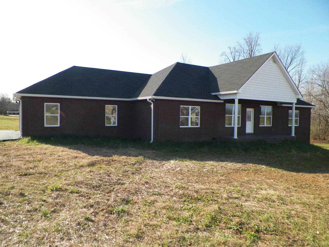 47 James Way - Photo 1
