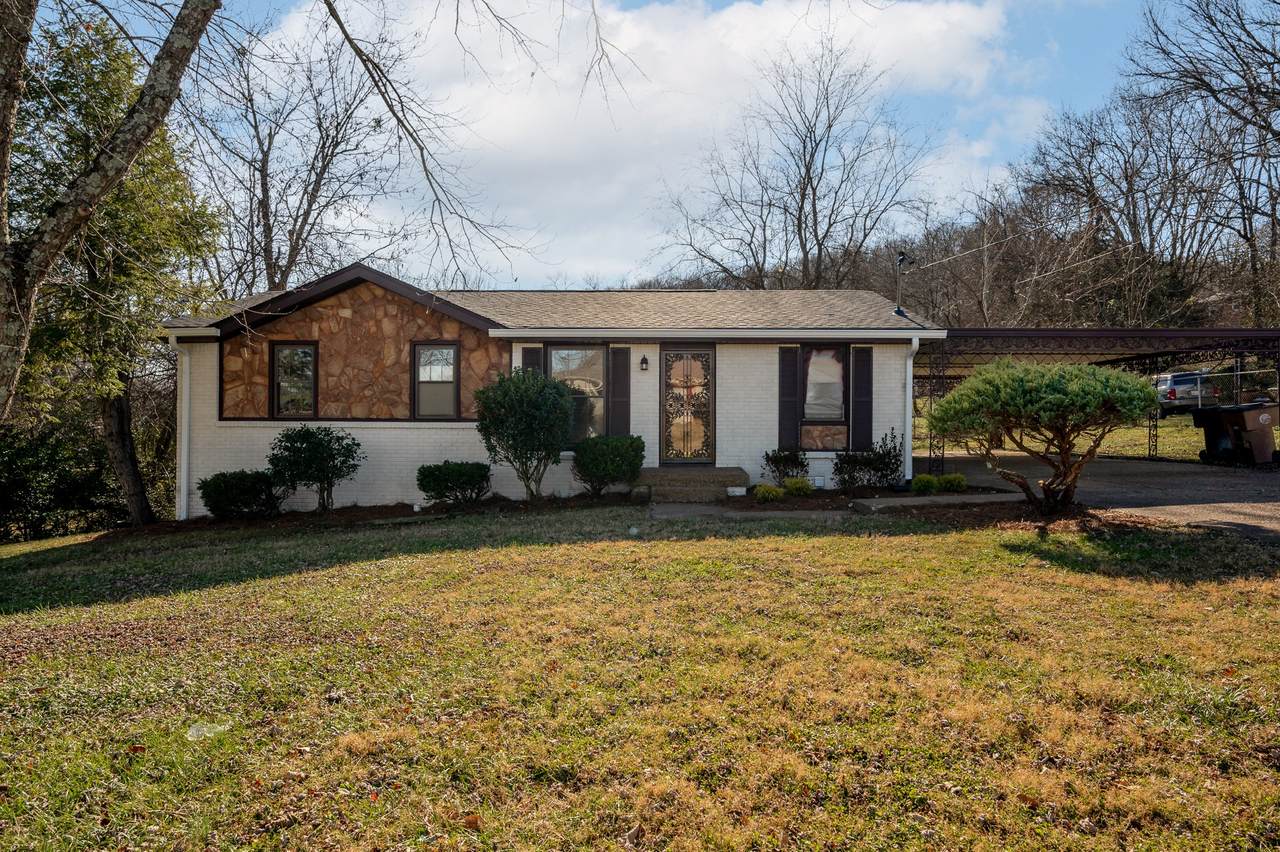 3069 Buenaview Blvd - Photo 1