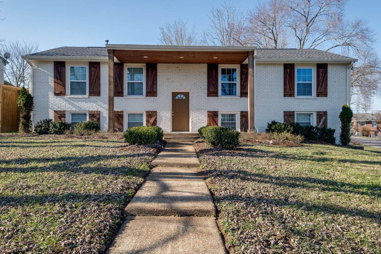 832 Roseview Dr - Photo 1
