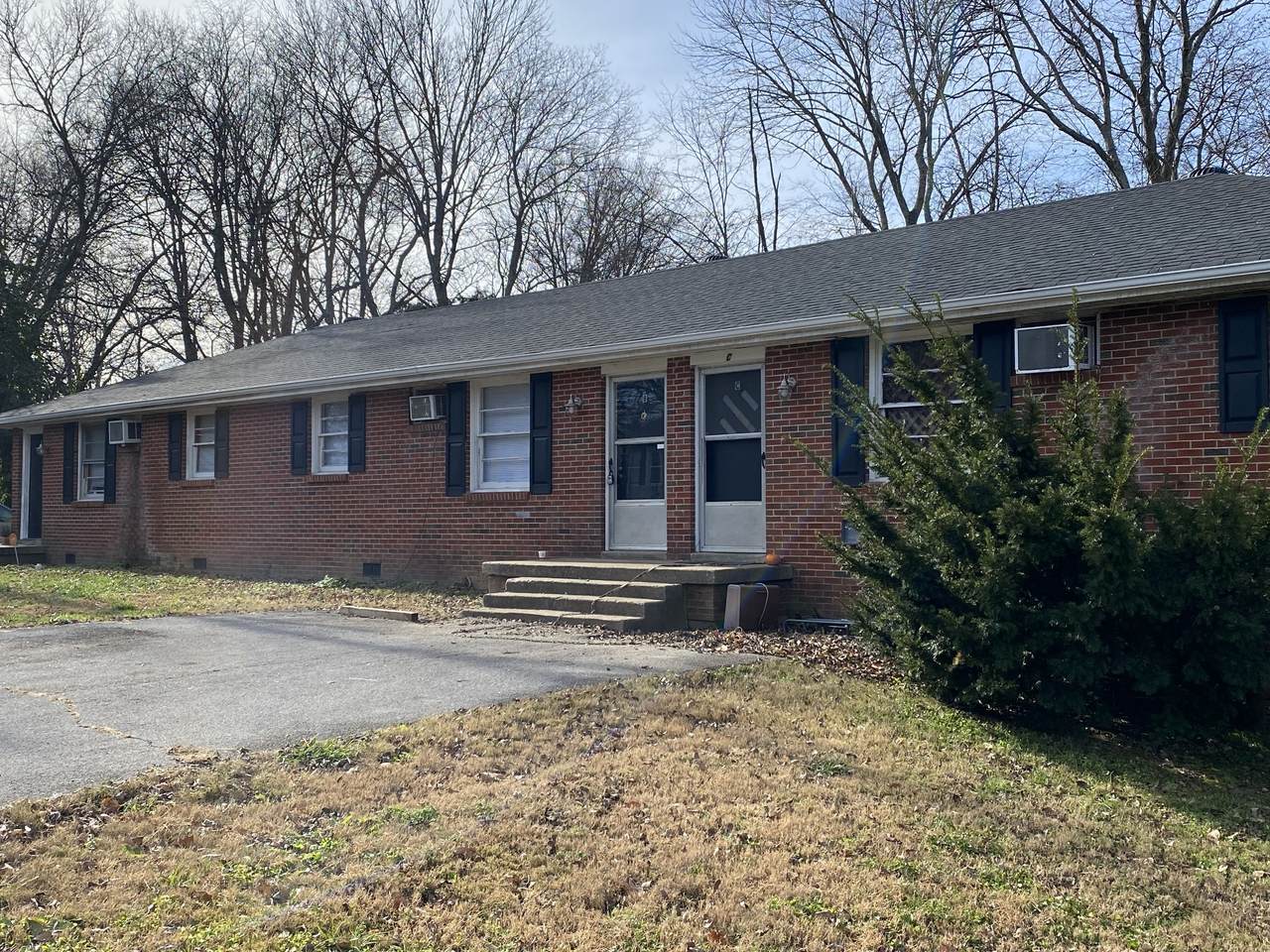 432 Circle Dr - Photo 1
